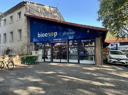 114-biocoop-biotope-bio-facade-magasin-exterieur-3.webp